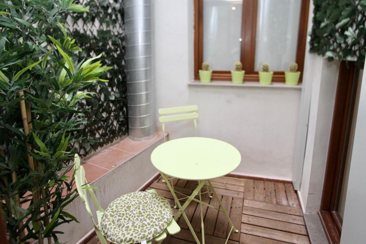 Apartamentos Inside Centro Granada Buitenkant foto